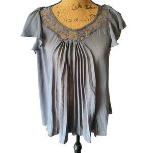 👗 2/$30 👗 Gray Sheer & Lace Capped Sleeve Blouse with Pleated Front Large